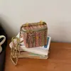 Bolsa transversal feminina 2026 novo estilo luxo leve alta aparência estilo Little Xiang mini bolsa caixa elegante para meninas bolsa de ombro para batom