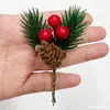 Decoración Navideña DIY Empaque Caja de Regalo Accesorios de Decoración Árbol de Navidad Artificial Colgante de Piña Roja Hojas de Pino Navideñas