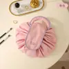 Bolsa de maquillaje perezosa de nuevo estilo para mujer, bolsa de almacenamiento de viaje de gran capacidad, bolso plano con cordón para viajes al aire libre y neceser