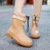 Botas de Lluvia para Mujer 2025 Nuevas Botas de Lluvia Estilo Japonés Suela Gruesa Moda para el Trabajo Antideslizantes de Goma para Mujer Adulto Botas de Lluvia Impermeables