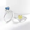 Anillo de Alas de Ángel con Forma de Corazón Cortado Flor de Hielo de Piedra Preciosa de Color de Venta Caliente en Transmisión en Vivo, Anillo de Alas con Forma de Corazón de Diamante de Alto Carbono Galvanizado en Oro Real