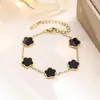 Acero de Titanio Color Dorado de 18K Collar, Pulsera, Pendientes y Anillo de Trébol de Cinco Hojas Lisos, Set de Cuatro Piezas, Joyería de Moda para Mujer