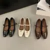 Zapatos negros Mary Jane para mujer con aumento interno de altura, nuevo modelo 2025 para primavera y otoño, de corte bajo, con una sola tira, planos elegantes y versátiles