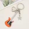 Llavero de Guitarra Eléctrica Ins Colgante Estilo Rock Metálico Llavero Creativo Musical Personalizado Tendencia Accesorios Geniales