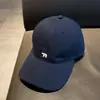 Boné de Baseball Bordado de Urso Polar de Alta Qualidade para Mulheres no Inverno com Aba Larga e Pequeno Chapéu Retro que Mostra o Rosto, Boné Macio com Aba para Homens Tendência