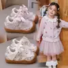 Sapatos de caminhada para bebês, sapatos estilo princesa para meninas, idades 1-3, adequados para primavera e outono, com sola macia, antiderrapantes, sapatos funcionais leves para bebês