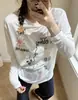 Camiseta casual linda de estilo coreano para otoño temprano, con bordado de dibujos animados, manga larga para mujer, top holgado transpirable con estampado, protector solar