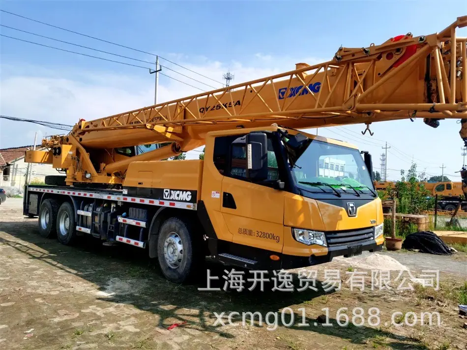 qy25k5a crane (5)