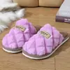 Pantuflas de felpa transfronterizas para mujer, invierno, exterior, interior, suela gruesa, hogar, esponjosas, algodón posparto