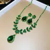 ¡Precioso y deslumbrante! Collar con colgante de flor de circón y gota de agua, cadena para la clavícula estilo corte vintage, joyería de lujo ligero y sensación de alta gama