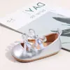Sapatos de Bebê de Cor Sólida Novos Sapatos de Bebê Primavera/Verão Laço Duplo Respiráveis Confortáveis Sapatos para Caminhar com Solado de Borracha 5193