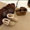Botas de Nieve Planas del Noreste de 2.5 cm de Tacón Bajo de Dos Usos para Mujer 2026 Estilo Nuevo Botines Gruesos con Felpa Antideslizantes Cálidos Zapatos de Algodón