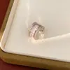 Brincos de Clipe Quadrados de Zircônia, Simples e Modernos, Incrustados com Zircônia, para Mulheres Sem Orelhas Furadas, Brincos Estilosos e Elegantes, Sensação de Luxo Leve e de Alta Qualidade, Atacado