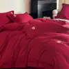 Sencillo Bordado Moderno Celebración de Boda Rojo Brillante Juego de Cuatro Piezas 100% Algodón con Borde Ancho Algodón de Fibra Larga Satén Algodón Puro 100S Alto Recuento de Hilos