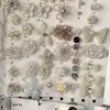 Accesorios de Ropa y Cabello Hechos a Mano con Perlas de Cristal, Adornos de Flor con Lazos, Borlas, Personalizado para Exportación
