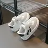 Zapatos para Niñas 2026 Otoño Nuevo Estilo Zapatos Casuales para Niños Tenis Cómodos para Bebé Versátiles Zapatos Deportivos para Niños Modernos