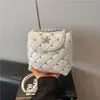 Mochila Estilo Coreano Shuai Mijia para Mujer Verano 2026 Nuevo Bolso Cruzado de Hombro Único con Cadena de Remaches Texturizados
