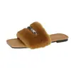Las opciones bajo los pies son todas por comodidad