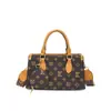 Bolso Cruzado de Mano Pequeño Cuadrado de Alta Gama para Mujer 2026 Estampado Retro Correa Ancha para el Hombro Bolso de Hombro Bolso Tote de Temperamento para Viajes