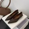 Zapatos de Salón Individuales de Punta Fina y Boca Baja de Estilo Sencillo para Mujer, Tacones Bajos Gruesos, Zapatos de Trabajo Versátiles, Suelas Suaves Que No Cansan Tus Pies, Zapatos Pequeños de Cuero a la Moda