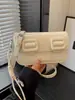 Bolso cruzado de moda nuevo de nicho coreano para mujer, bolso cuadrado pequeño simple y versátil, bolso de hombro para el antebrazo casual para ir al trabajo