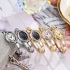 Pulsera de bañera de lujo reloj de mujer, forma ovalada nicho estudiantil popular transfronterizo reloj de pulsera de cuarzo de Xiaohongshu