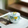 Yuerui Olla Portátil Pintada a Mano de Nisperos Olla con Encaje Preparador de Té Literario Elegante Divertido Una Olla Dos Tazas Tetera Portátil Paquete