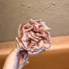 Presilha de cabelo estilo coreano com camélia para mulheres, novo modelo 2026, de alta qualidade, moderna, versátil, elegante, para penteados presos