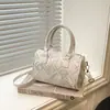Nova Bolsa Pequena Estilo Chinês para Mulheres 2025 Nova Tendência Moda Versátil Bolsa de Mão Ombro Único Transversal Bolsa Redonda Cilíndrica