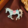 Broche creativo y lindo de caballo del zodiaco, esmalte de imitación, broche de animal de caballo para el éxito, accesorios de ramillete de unicornio de dibujos animados