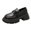 Zapatos de Cuero Pequeños Estilo Británico con Suela Gruesa y Tacón Grueso para Mujer Invierno 2025 Nuevos Mocasines Negros Versátiles de una Sola Pieza para Mujer Venta al Por Mayor