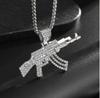 Joyería hip hop europea y americana nuevo collar con forma de pistola rifle automático AK47 joyería personalizada transfronteriza para hombre