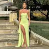 Vestido tubo nuevo y atractivo transfronterizo de 2024, Europa y Estados Unidos, falda irregular con abertura lateral en la cadera, verano.