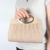 Bolsa de Banquete Plissada Especial de Celebridade Transfronteiriça para Pegar Mercadorias, Vestido de Noiva Romântico, Bolsa Estilo Europeu e Americano