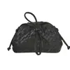 Bolsas de Nube Tejidas Listas para Usar a Granel Transfronterizas Modelo Nuevo 2026 Bolsas con Clip para Hombro Diseño de Nicho Bolsos Cruzados Más Vendidos
