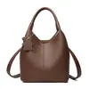 Bolso Estilo Francés 2025 con Acabado de Alta Gama, Bolso Pequeño de Cuero Suave para Mujer, Bolso Tote Versátil Nuevo, Elegante Bolso Cruzado de Cuero Suave