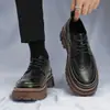 Alta Qualidade Primavera Nova Moda Sapatos Casuais Ao Vivo Retro Botas de Couro Cano Baixo Roupa de Trabalho Esportes Sola Grossa Martin Sapatos Masculinos