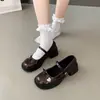 Sapatos Mary Jane Retrô de Salto Grosso para Mulheres 2024 Novo Estilo Laço Sapatos de Salto Único JK Japonês Tira Preta Sapatos de Couro