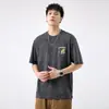 Camiseta Estilo Americano Pesada Tingida em Nuvem Estampa Divertida Manga Curta para Homens, Verão Caimento Solto, Tamanho Grande Marca da Moda Gola Redonda Manga Meia Manga para Homens
