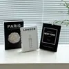 Libros Falsos Minimalistas Estilo Ins, Libros Decorativos, Libros de Simulación en Inglés de Moda Moderna, Libros Prop de Revistas Creativas, Adornos Decorativos Suaves