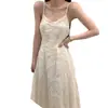 Elegante Coreano 2026 Verano Nuevo Estilo Suave Encaje Bordado Cuello en V Corbata en la Cintura Vestido con Falda Amplia de Campana