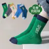 Meias infantis para primavera e outono, meias de cano médio com estampa de letras para meninos e meninas, meias de outono e inverno para crianças maiores, meias para esportes de inverno, meias da moda com estampa de letras