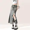 Saia Longa Jeans Dividida Irregular de Meio Comprimento Feminina para Primavera e Outono Cintura Alta Linha A Quadril Cauda de Peixe Emagrecedora para Verão