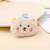 Chapéu de Pelúcia Fofo Bordado Urso Desenho Animado Animal Preenchido com Algodão Boneco Roupas Acessórios para Cabeça Sapatos Meias Broche Acessórios Acessórios