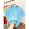 Nova Camiseta Infantil 200g de Alta Densidade com Costura Tripla para Roupa Infantil, Gola Redonda, Ombros Caídos, Manga Curta, Design Liso, Pode Ser Personalizada com Logo