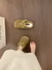 Chinelos peludos brancos para mulheres, estilo outono e inverno 2026, de calçar, bico fechado, design de meia-chinelo, chinelos de algodão quentes e forrados com fleece
