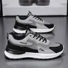 Zapatos deportivos transfronterizos para hombre son ligeros, modernos, a la moda, transpirables, zapatos casuales para hombre, cómodos y versátiles con suelas suaves, zapatos de papá