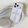 Fondo Blanco Diseño de Cruz Hueca Adecuado para iPhone 17 Pro Max, Apple 16/15 Pro Funda de Teléfono Estilo Coreano
