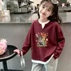 Camiseta Nova de Manga Longa para Meninas Primavera e Outono, Malha Waffle Infantil Falsa Peça Dupla Estilosa Casual Versátil Gola Redonda