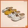 Sapatos Birkenstock Femininos com Aumento de Altura Oculto, Novo Estilo Primavera/Verão 2026, Slip-On, Confortáveis, Versáteis, Tamancos Fechados para Uso Externo